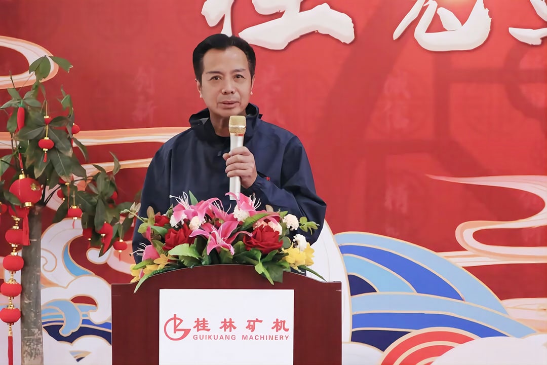 ����װ������־��Ф�ٳ��������������ڸ��ţ����嵣����ʵҵ